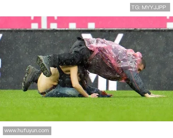 足球明星与女球迷的激情碰撞与心灵共鸣的故事分享