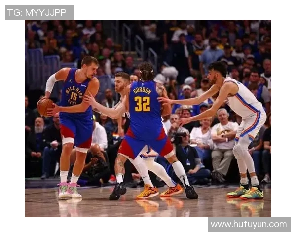 尼克斯与掘金激战正酣NBA赛季精彩对决引发球迷热议